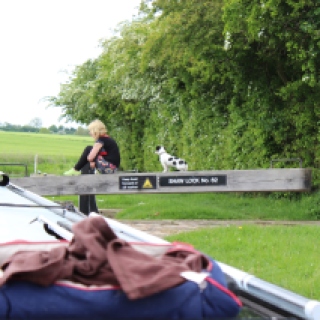 Rachel and Jess waiting for the lock to fill!